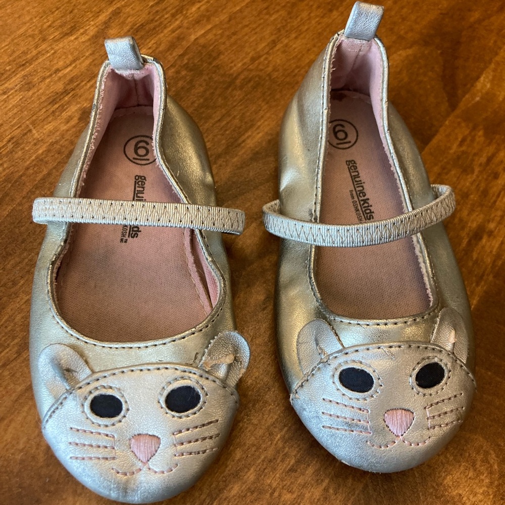 Silver cat flats